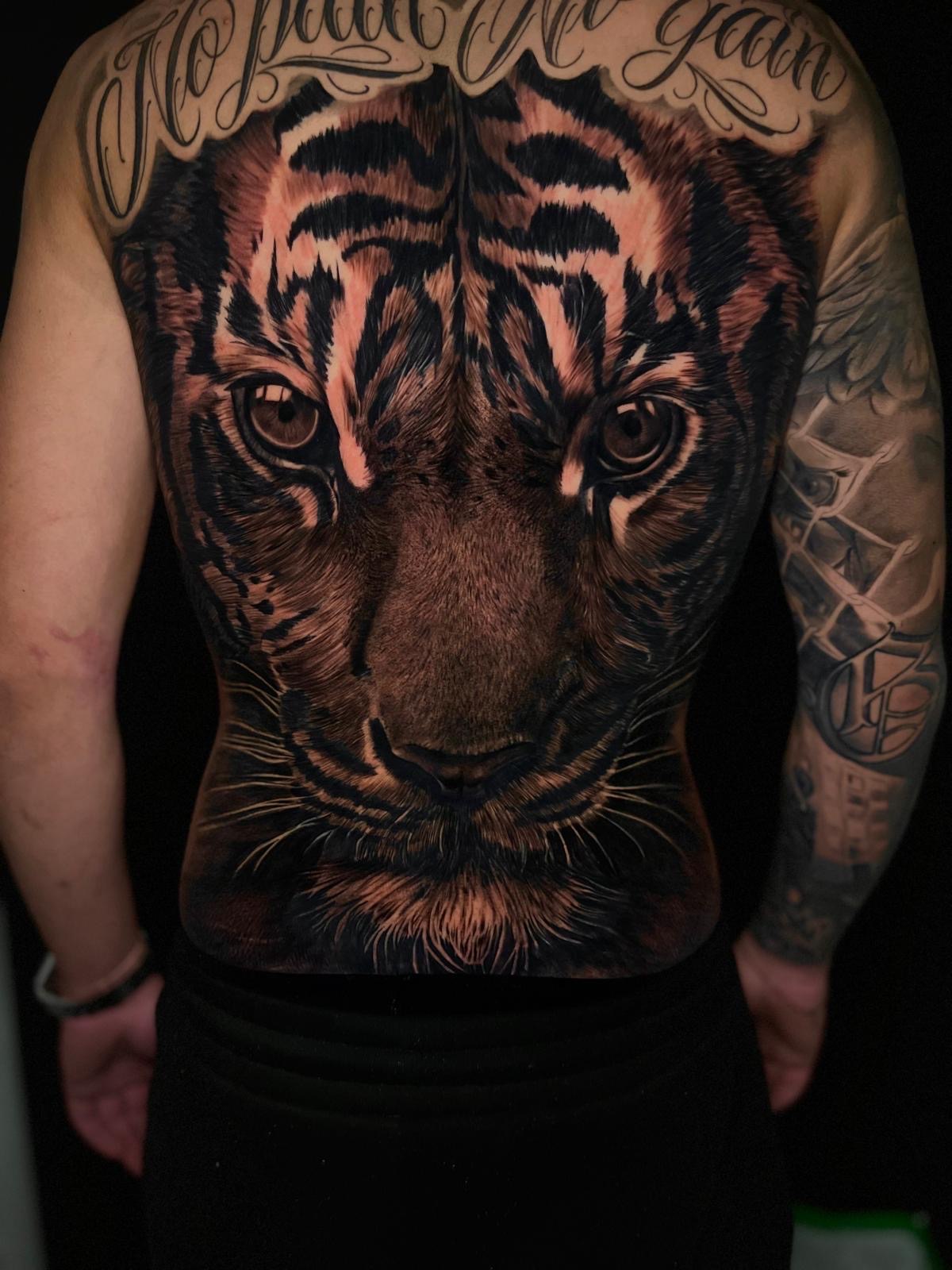 Tattoo Mens Studio 01