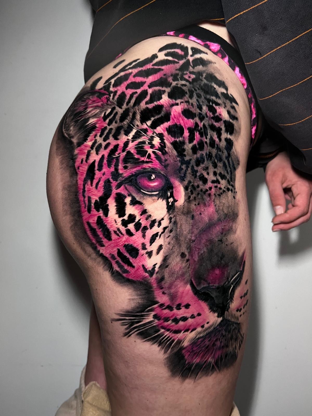 Tattoo Mens Studio 03