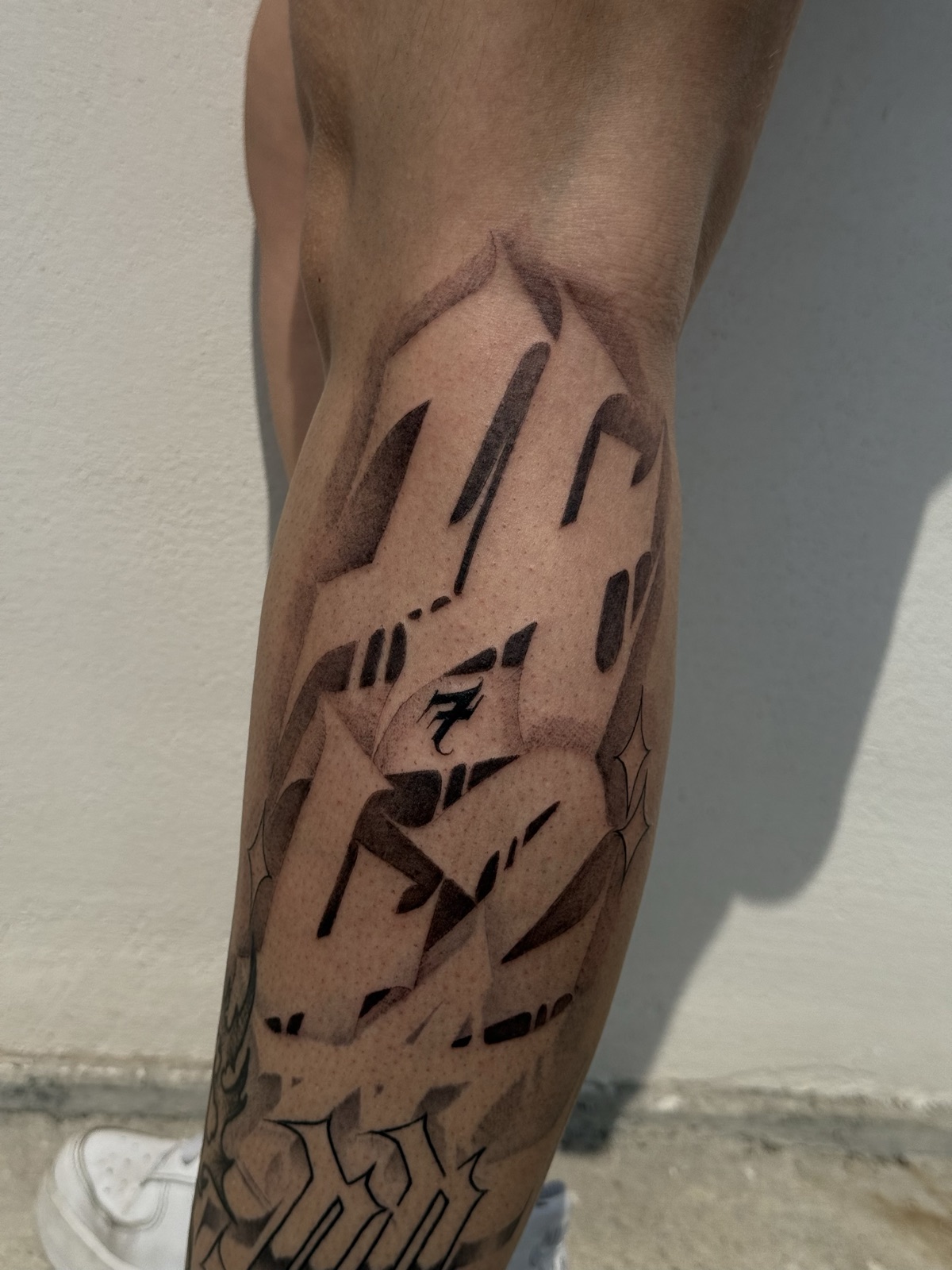 Tattoo Mens Studio 12